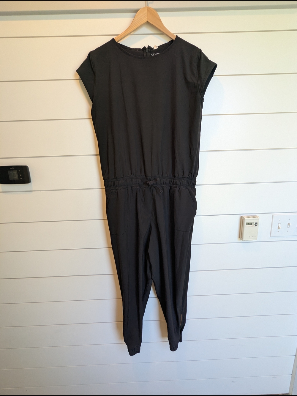 Albion Black Short Sleeve Jumpsuit Jogger Size Large Petite Athleisure - Picture 2 of 11